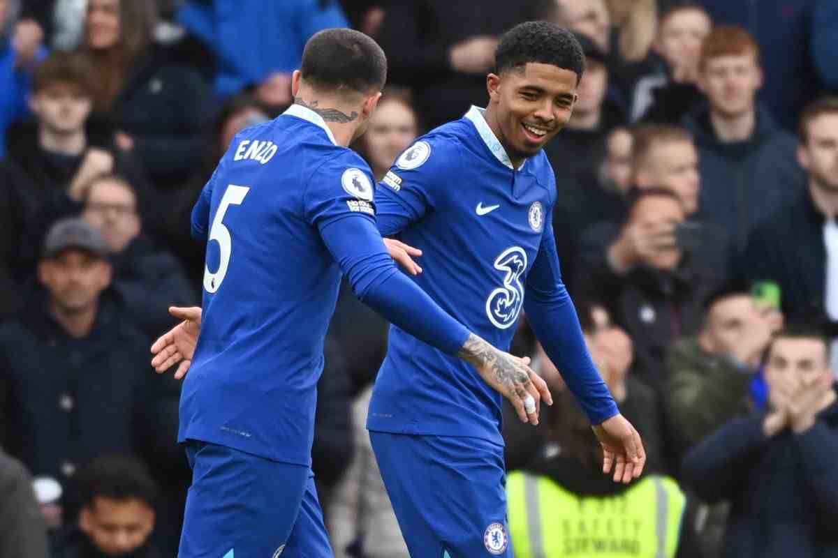 Fofana esulta con un compagno