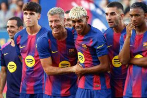 Lewandowski con i compagni di squadra