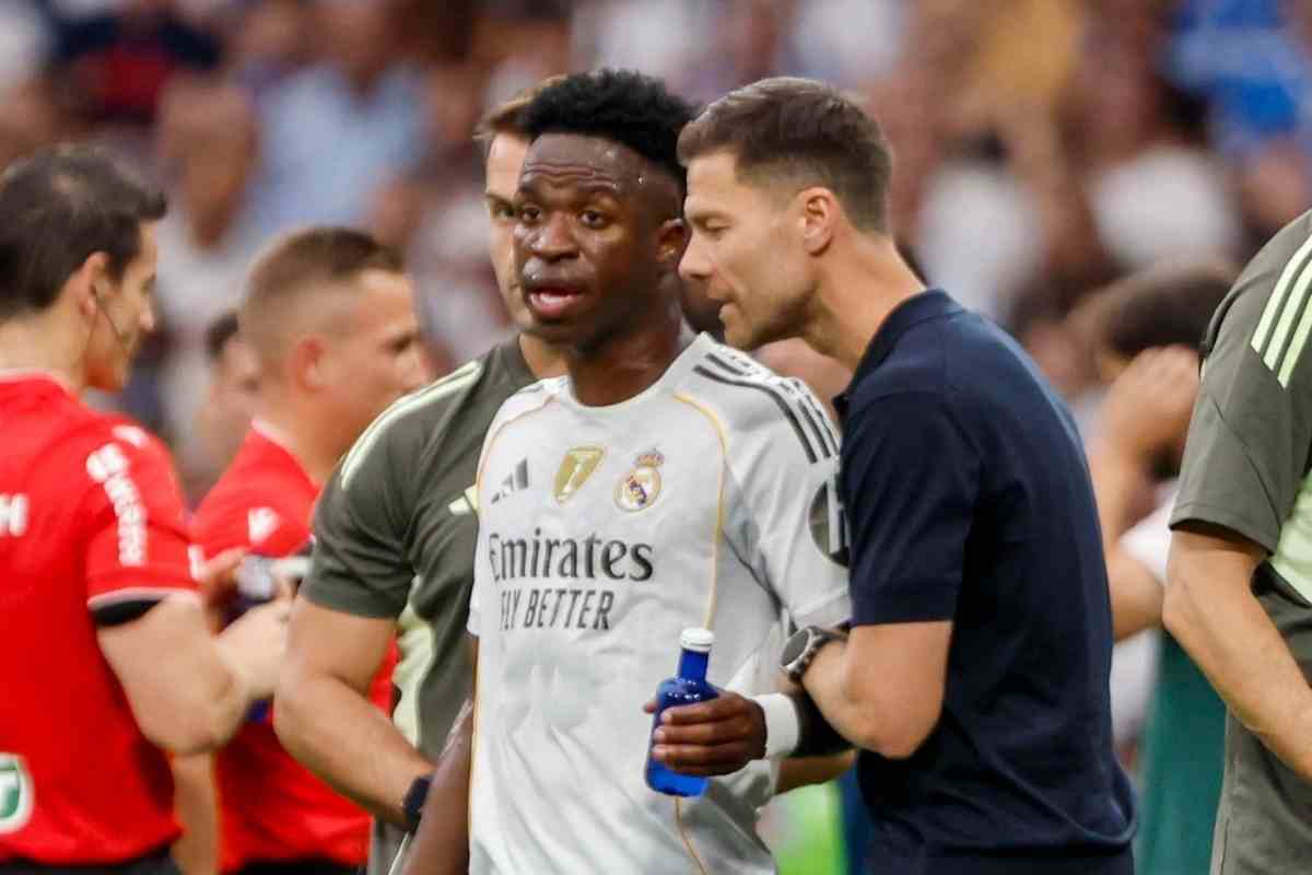 xabi alonso e vinicius 